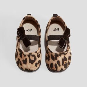 H&M Brown and Black Dress Shoes with Classic Design